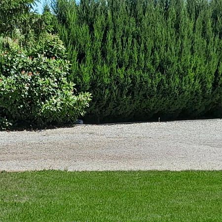 Les Roulottes Hotel Pouilly-sur-Vingeanne ภายนอก รูปภาพ
